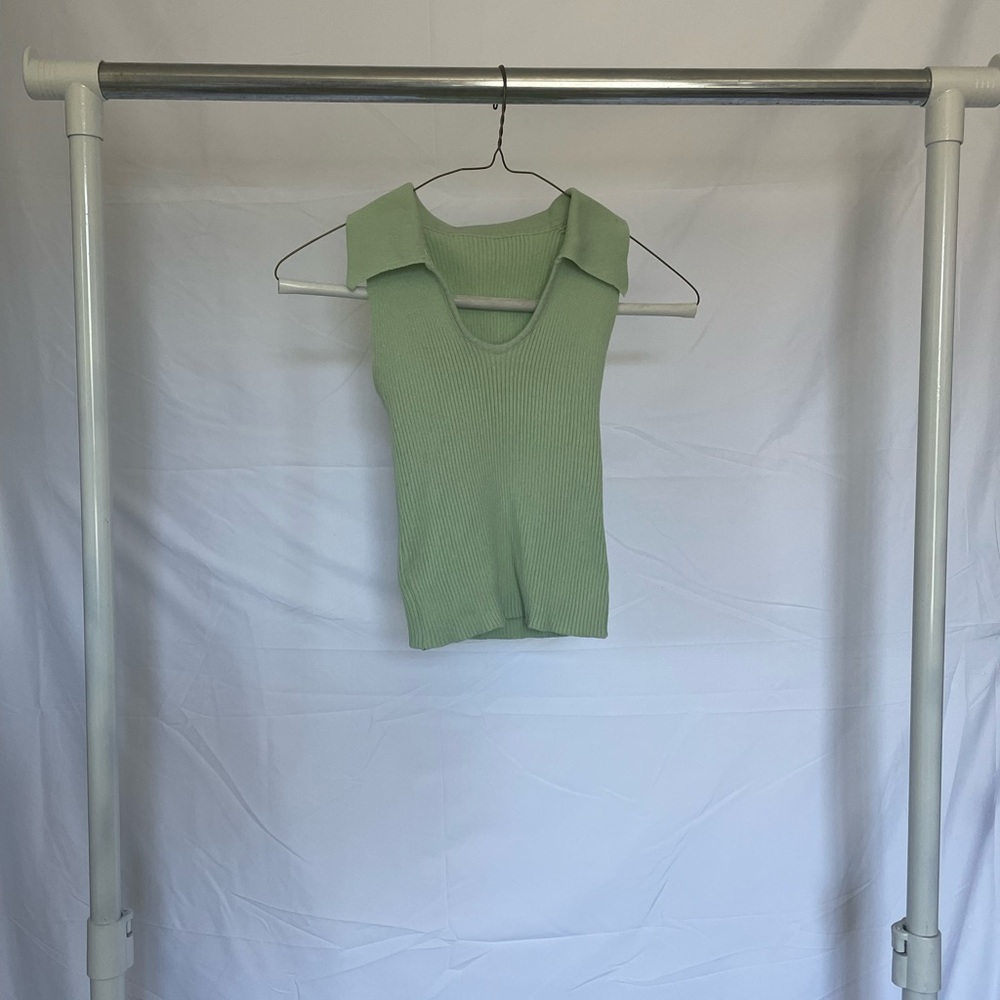 Sleeveless Collared Tank
